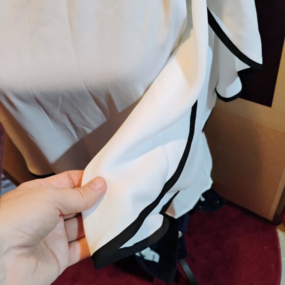 Shein butterfly sleeves white blouse with black trim - Picture 7 of 8